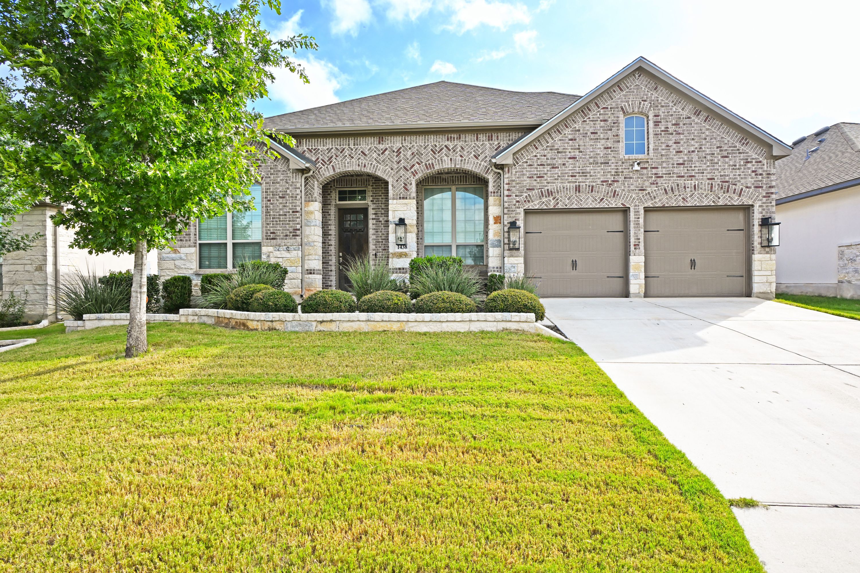 1438 Oaklawn Drive