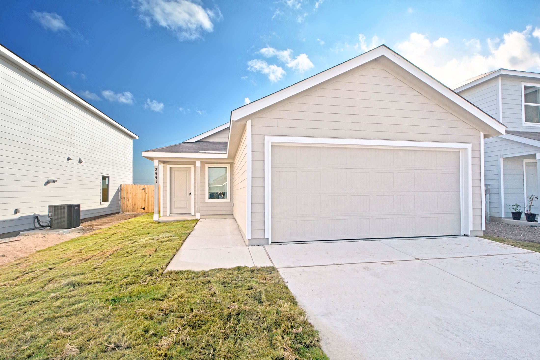 2441 Legends Creek