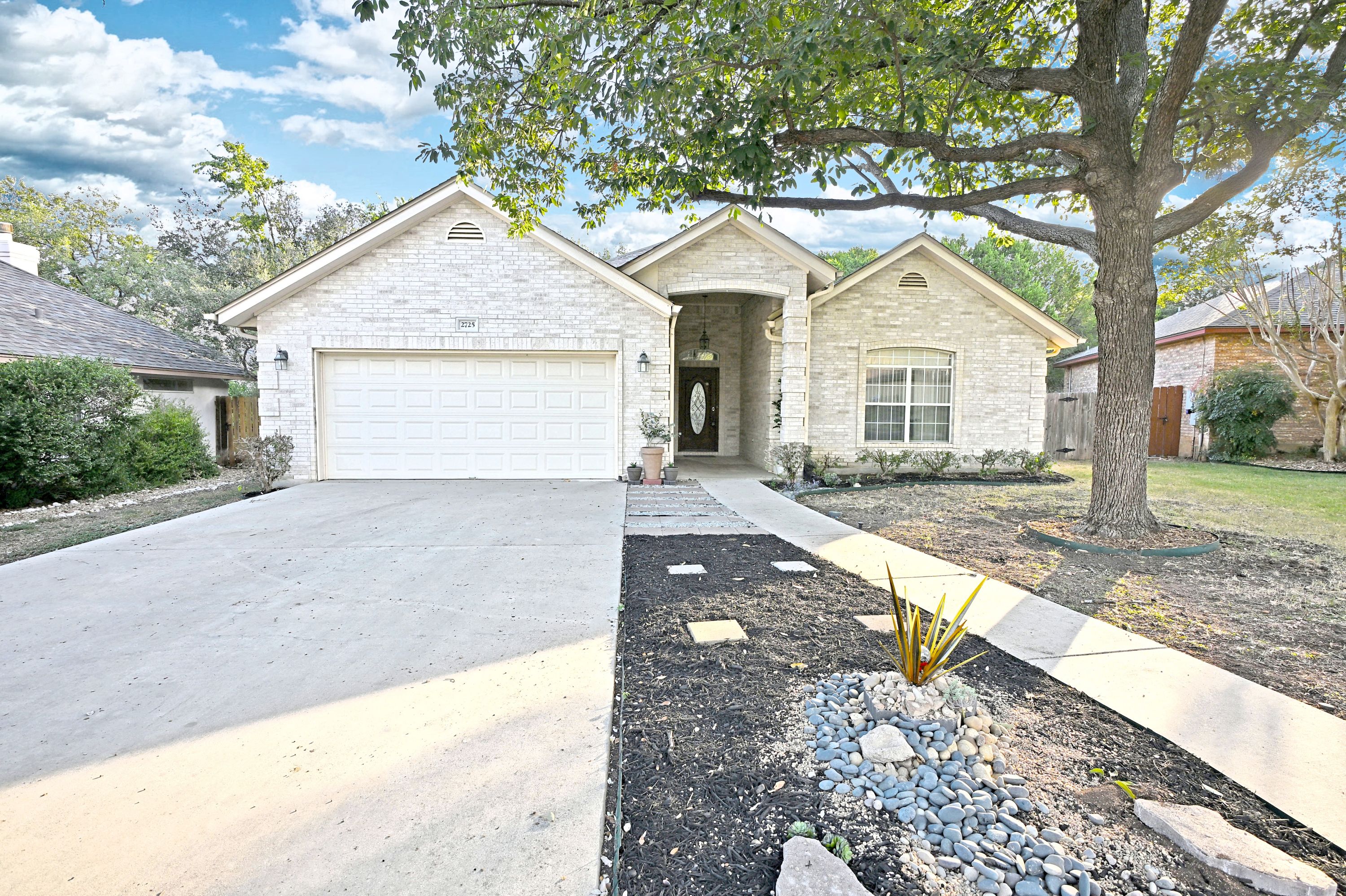 2725 Diamond Trail